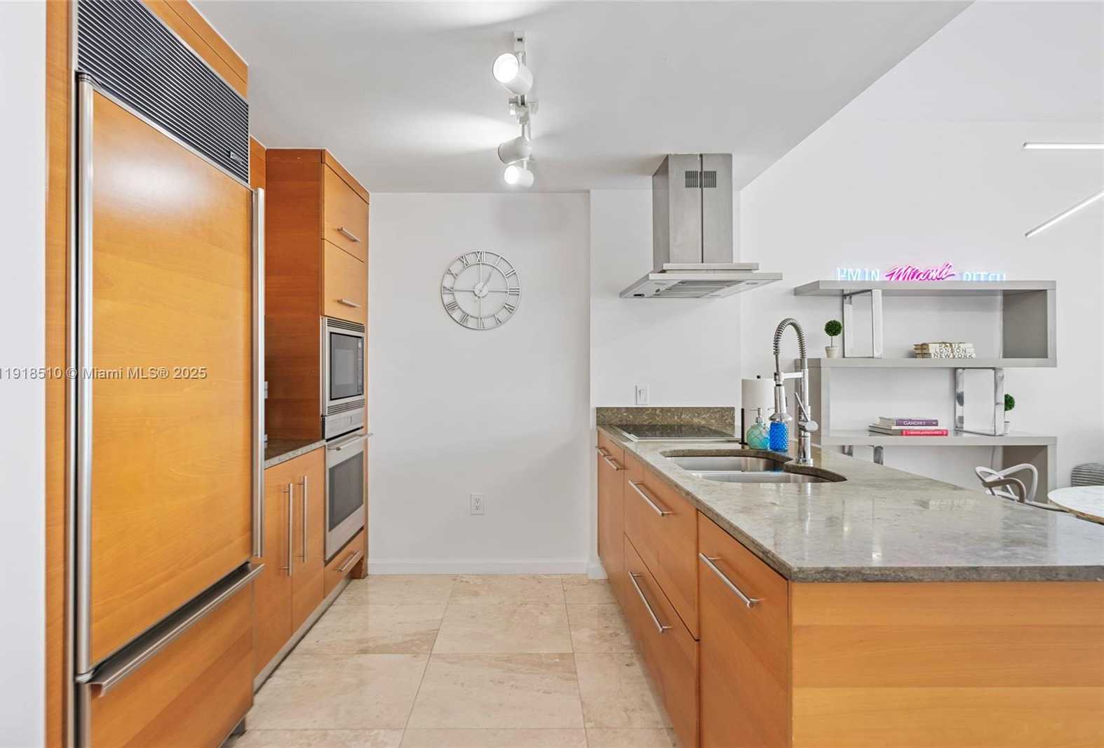 Small Image of 485 BRICKELL AVE #3503, Miami Number 3