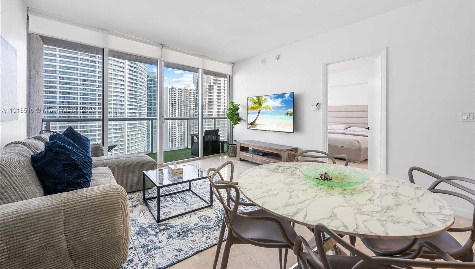 Small Image of 485 BRICKELL AVE #3503, Miami Number 8