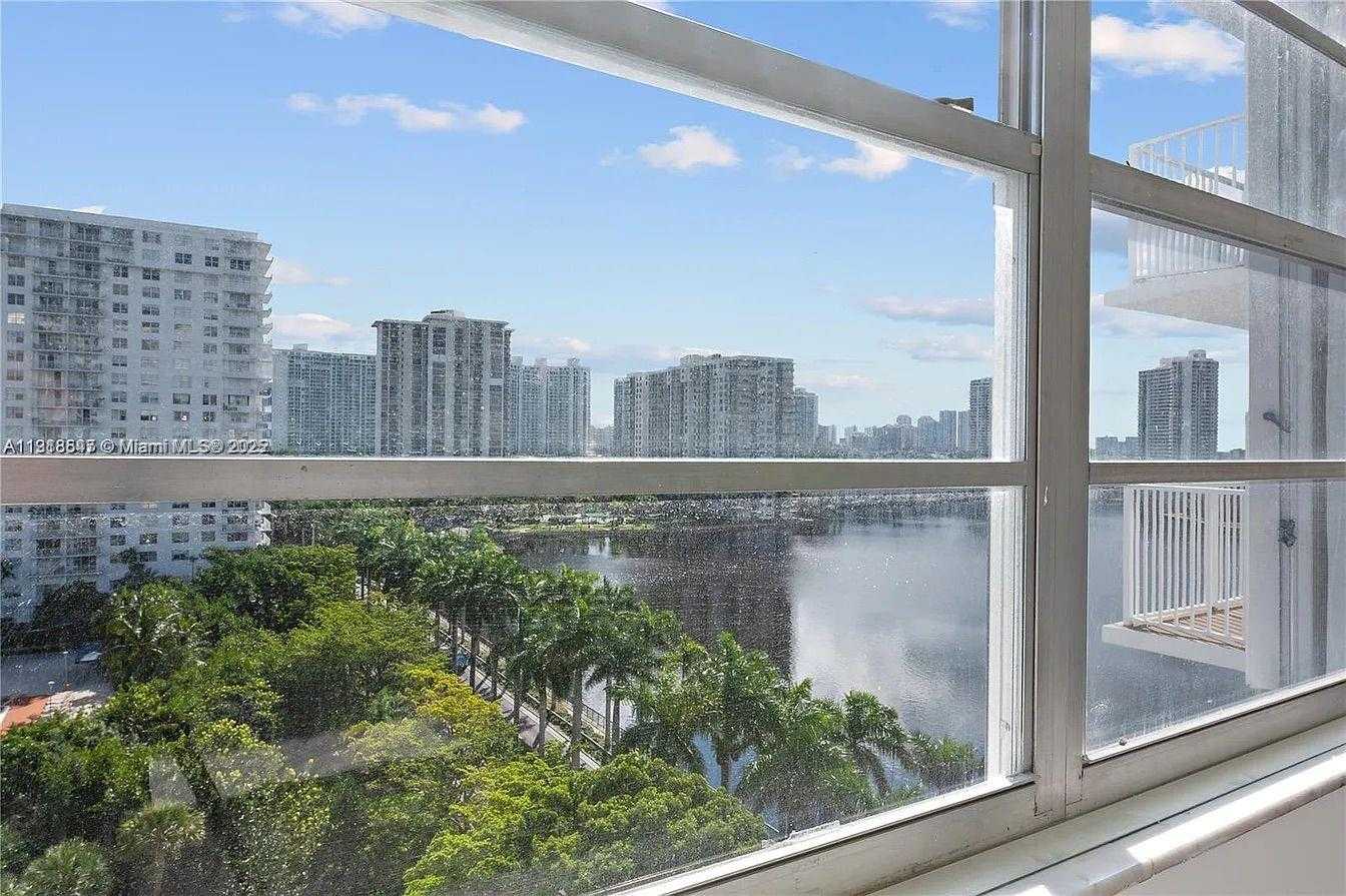 Small Image of 2801 NORTH EAST 183RD ST #1016W, Aventura Number 3