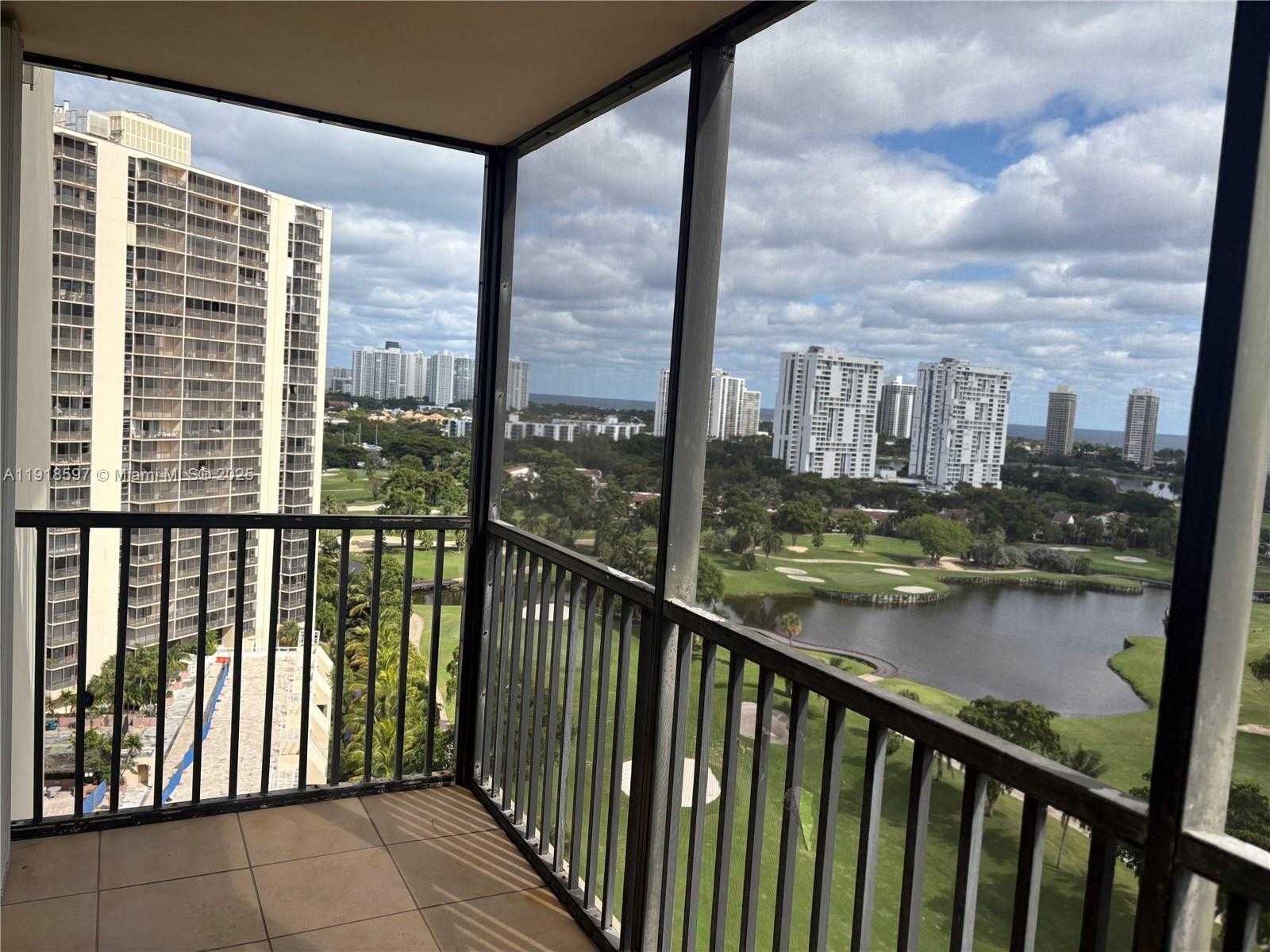Small Image of 20335 WEST COUNTRY CLUB DR #1804, Aventura Number 5