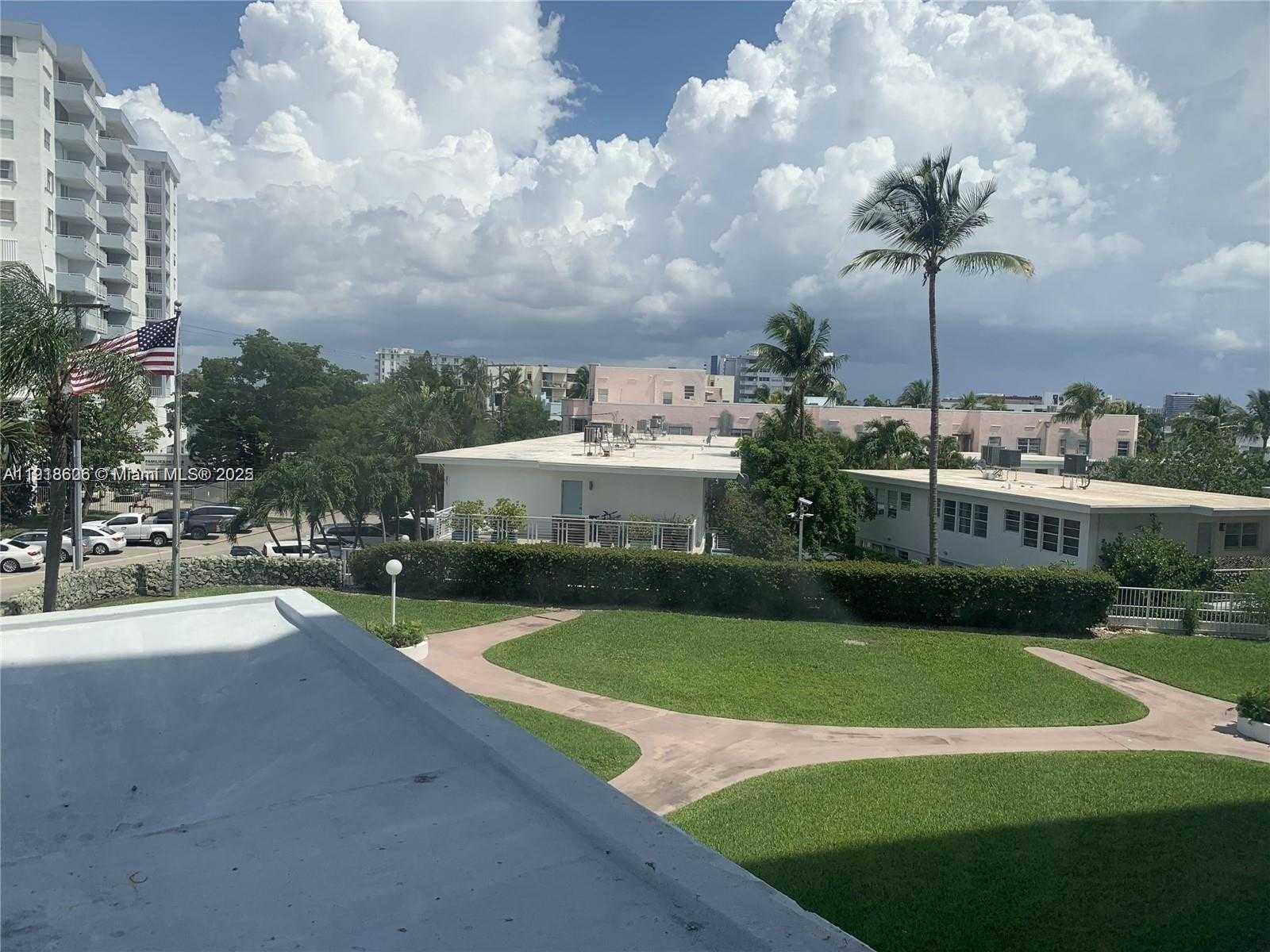 Small Image of 900 BAY DR #211, Miami Beach Number 25