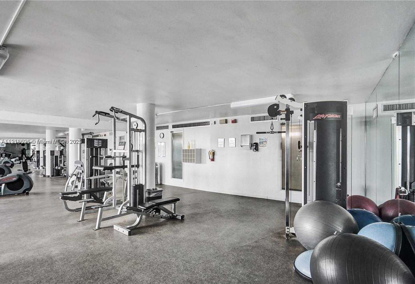 Small Image of 900 BAY DR #211, Miami Beach Number 38