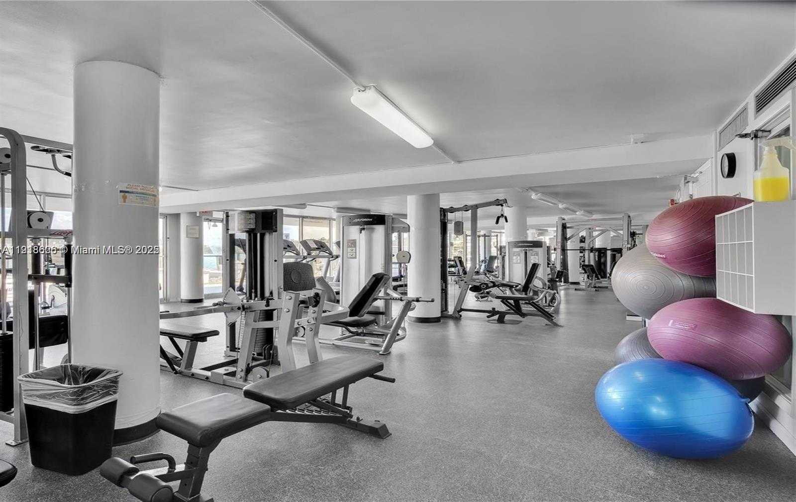 Small Image of 900 BAY DR #211, Miami Beach Number 39