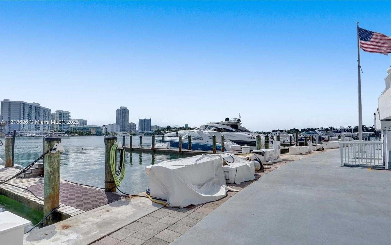 Small Image of 900 BAY DR #211, Miami Beach Number 60