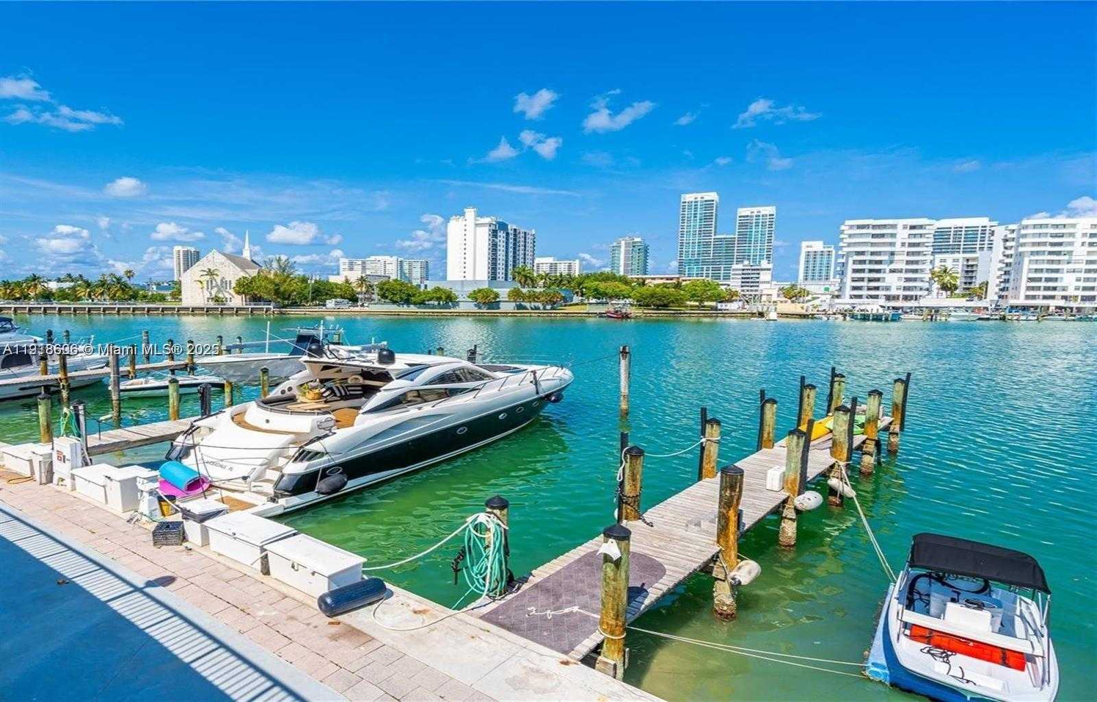 Small Image of 900 BAY DR #211, Miami Beach Number 62
