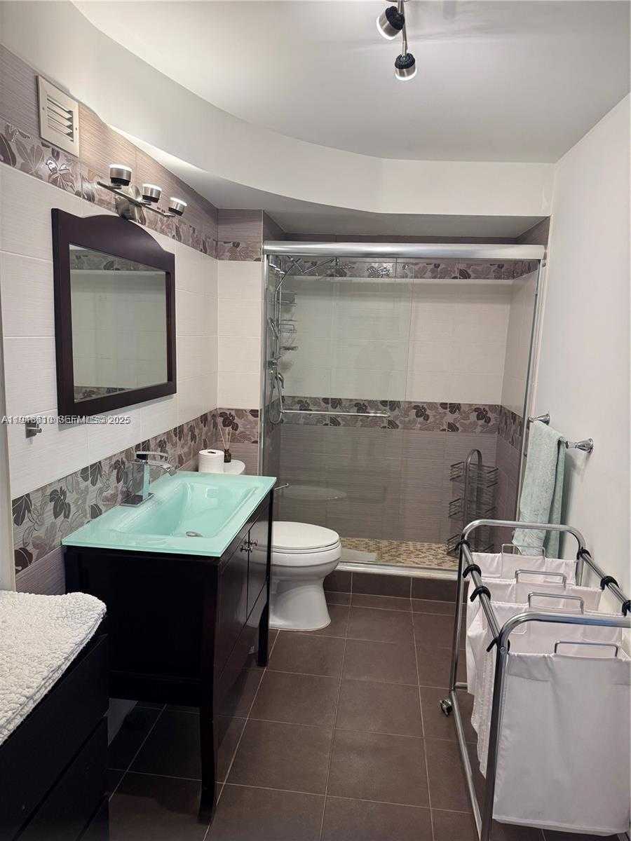 Small Image of 1904 SOUTH OCEAN DR #508, Hallandale Beach Number 13