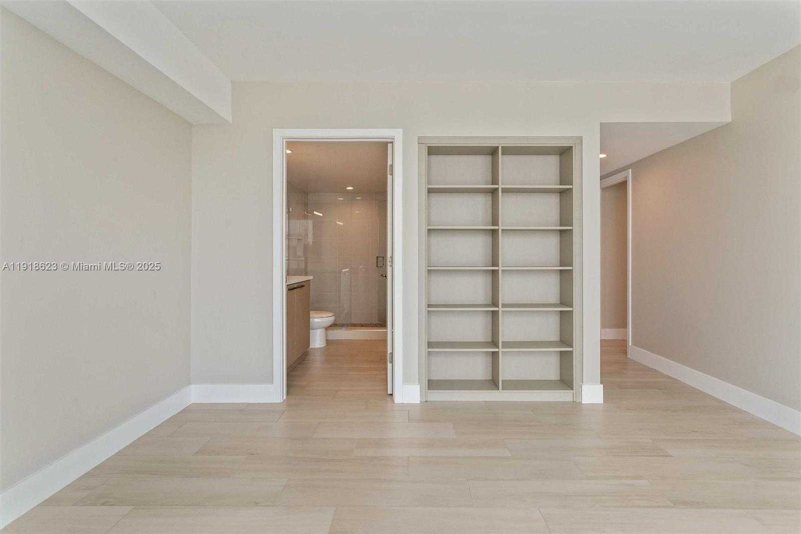 Small Image of 1150 101ST ST #PH 702, Bay Harbor Islands Number 22