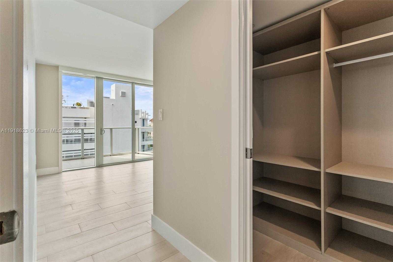 Small Image of 1150 101ST ST #PH 702, Bay Harbor Islands Number 26