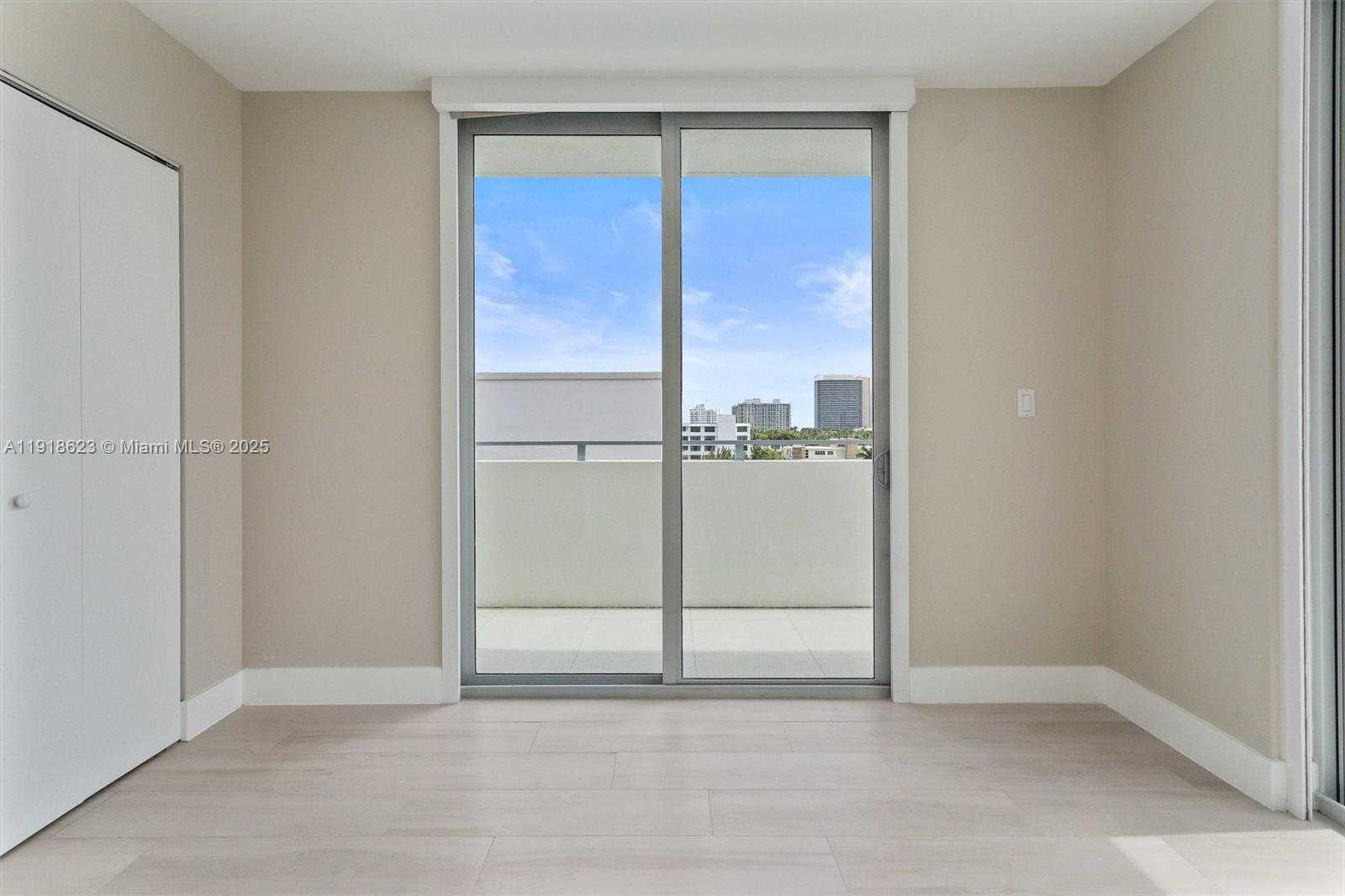 Small Image of 1150 101ST ST #PH 702, Bay Harbor Islands Number 33