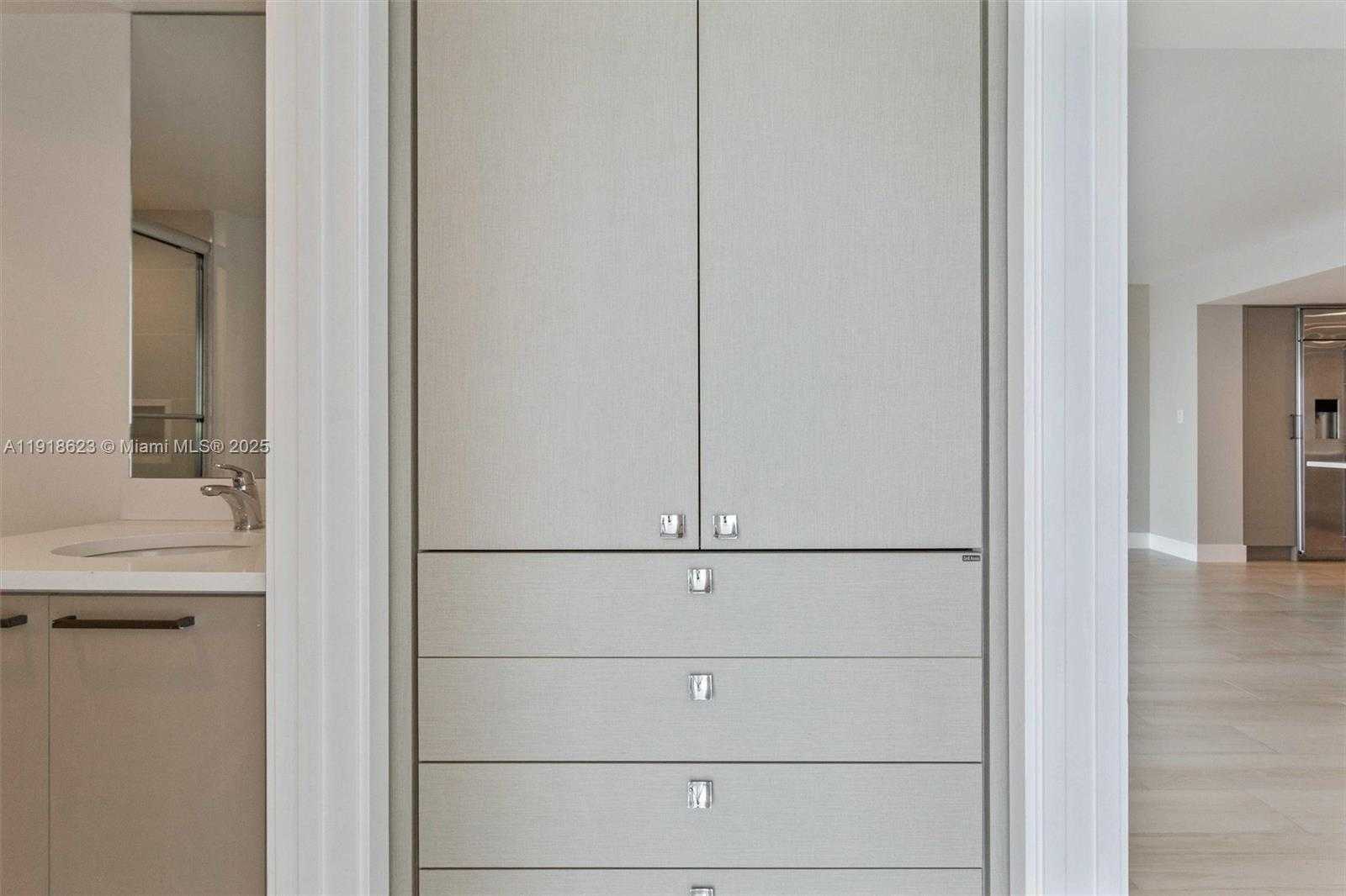 Small Image of 1150 101ST ST #PH 702, Bay Harbor Islands Number 35