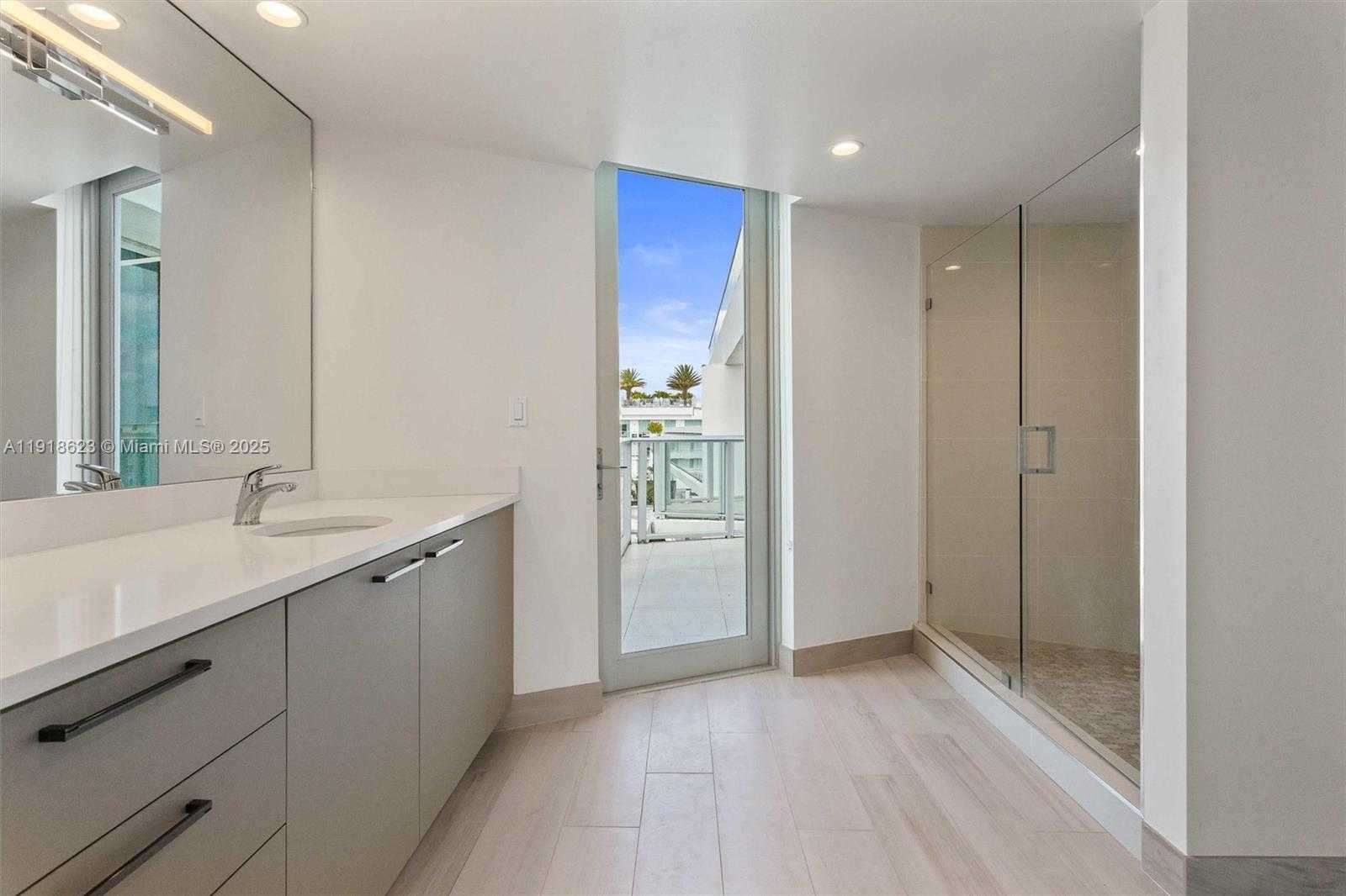 Small Image of 1150 101ST ST #PH 702, Bay Harbor Islands Number 42