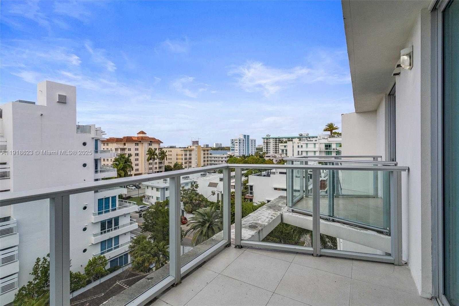 Small Image of 1150 101ST ST #PH 702, Bay Harbor Islands Number 47