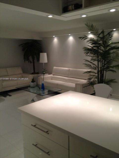 Small Image of Sunny Isles Beach Number 10