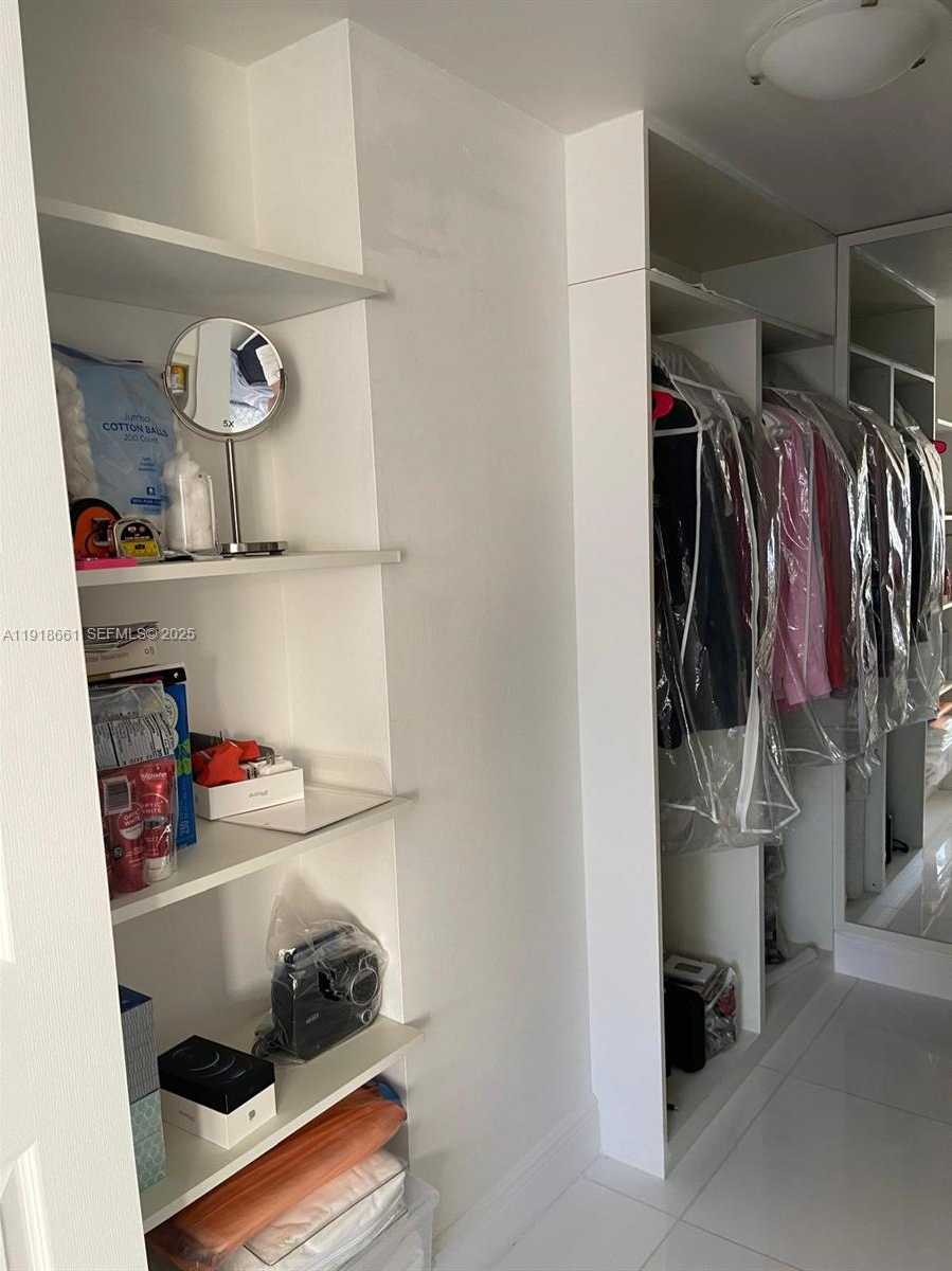 Small Image of 16909 NORTH BAY RD #716, Sunny Isles Beach Number 23