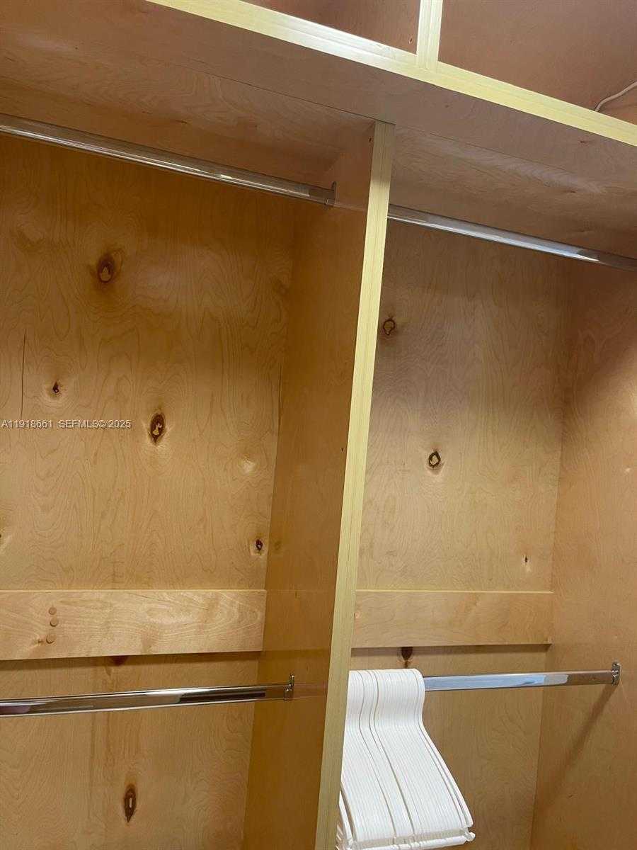 Small Image of 16909 NORTH BAY RD #716, Sunny Isles Beach Number 25