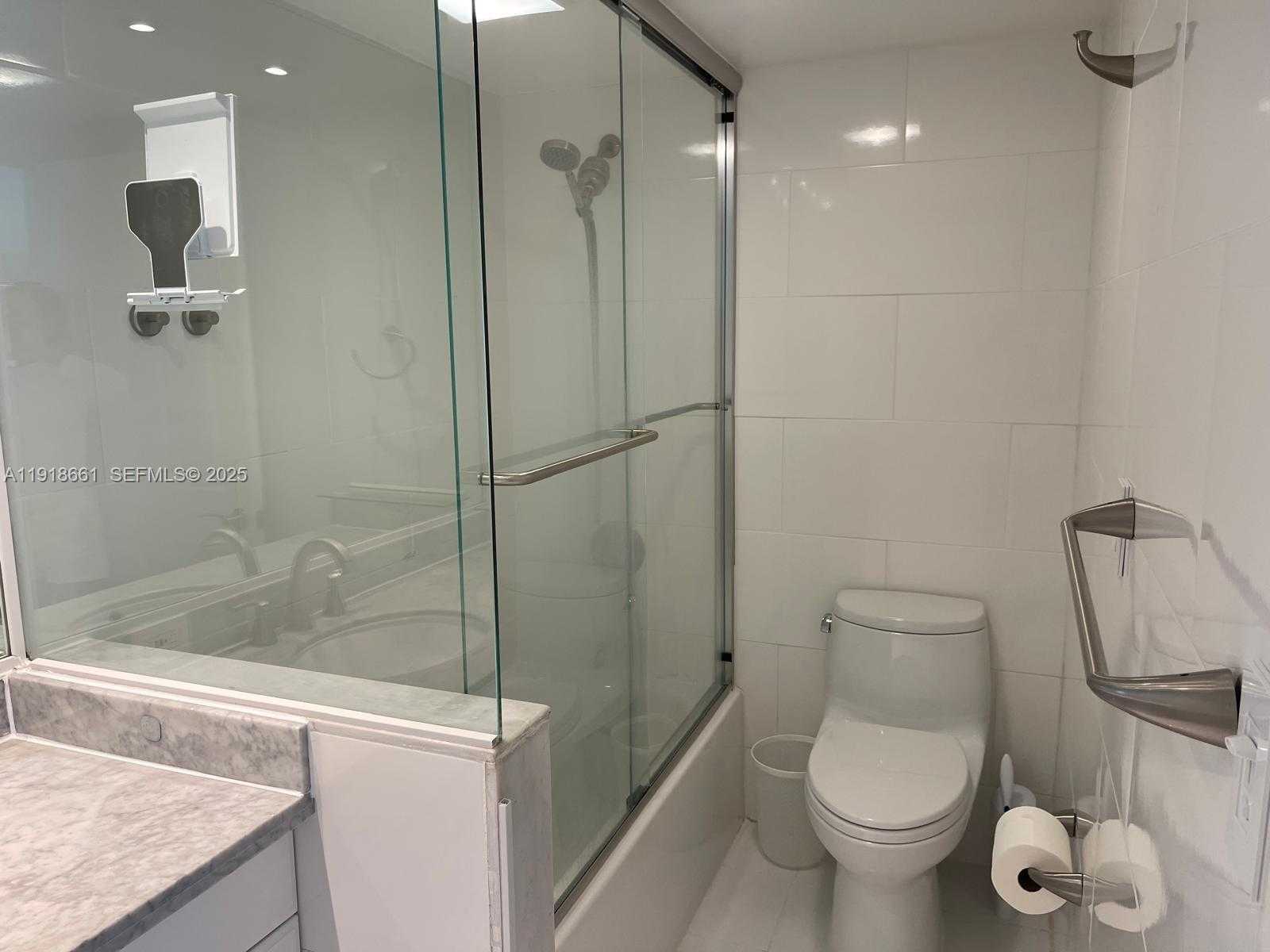 Small Image of 16909 NORTH BAY RD #716, Sunny Isles Beach Number 27