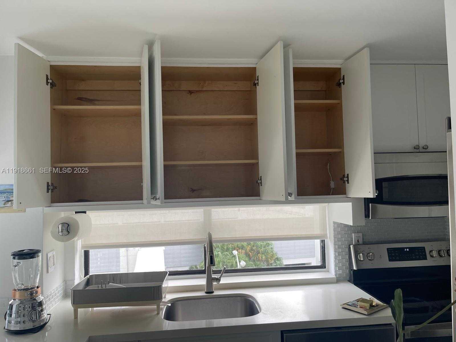 Small Image of 16909 NORTH BAY RD #716, Sunny Isles Beach Number 30