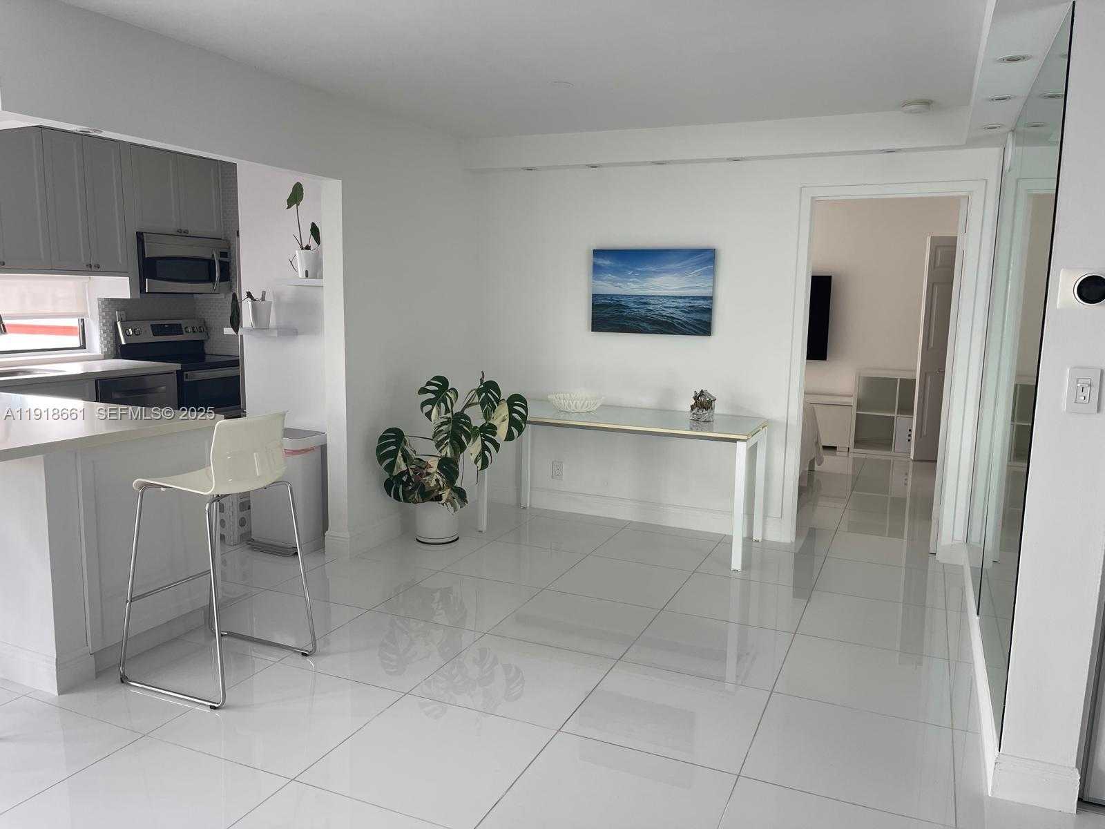 Small Image of 16909 NORTH BAY RD #716, Sunny Isles Beach Number 32