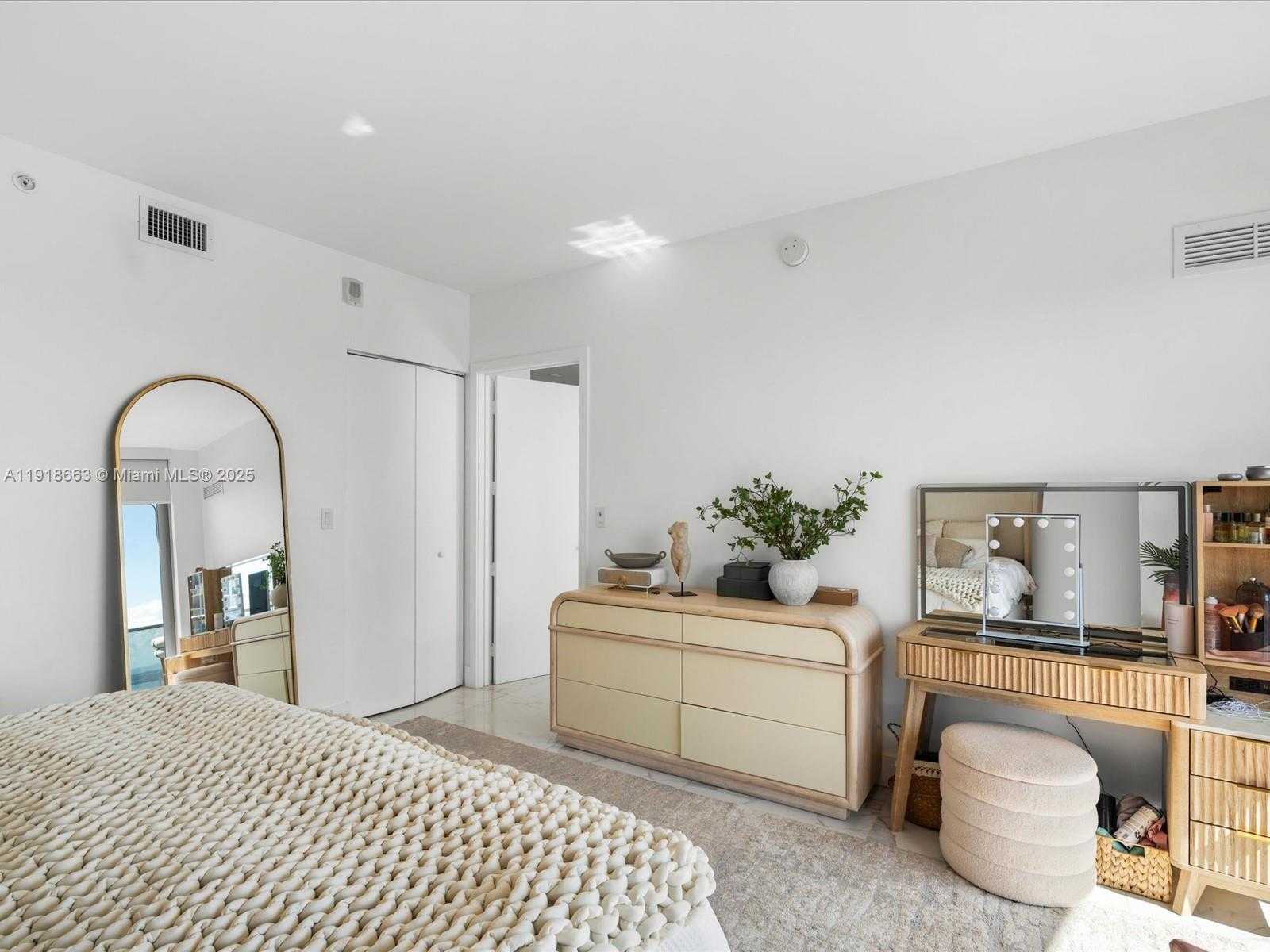 Small Image of 488 NORTH EAST 18TH ST #4610, Miami Number 23