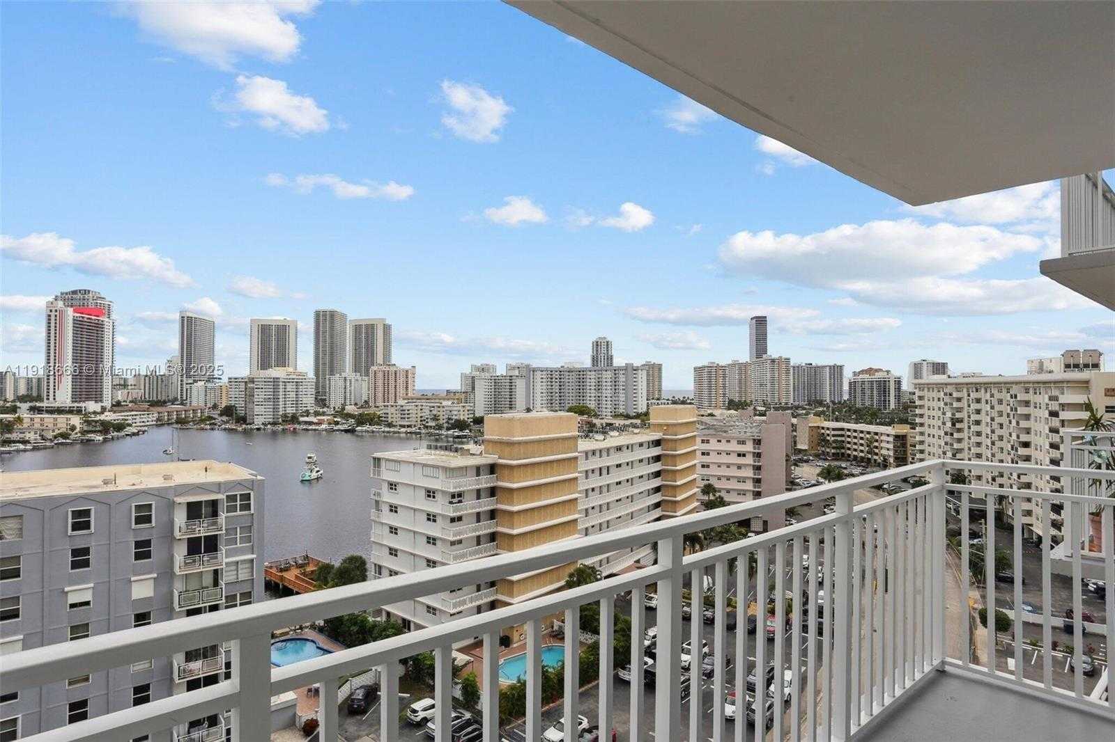 Small Image of 427 GOLDEN ISLES DR #11F, Hallandale Beach Number 2