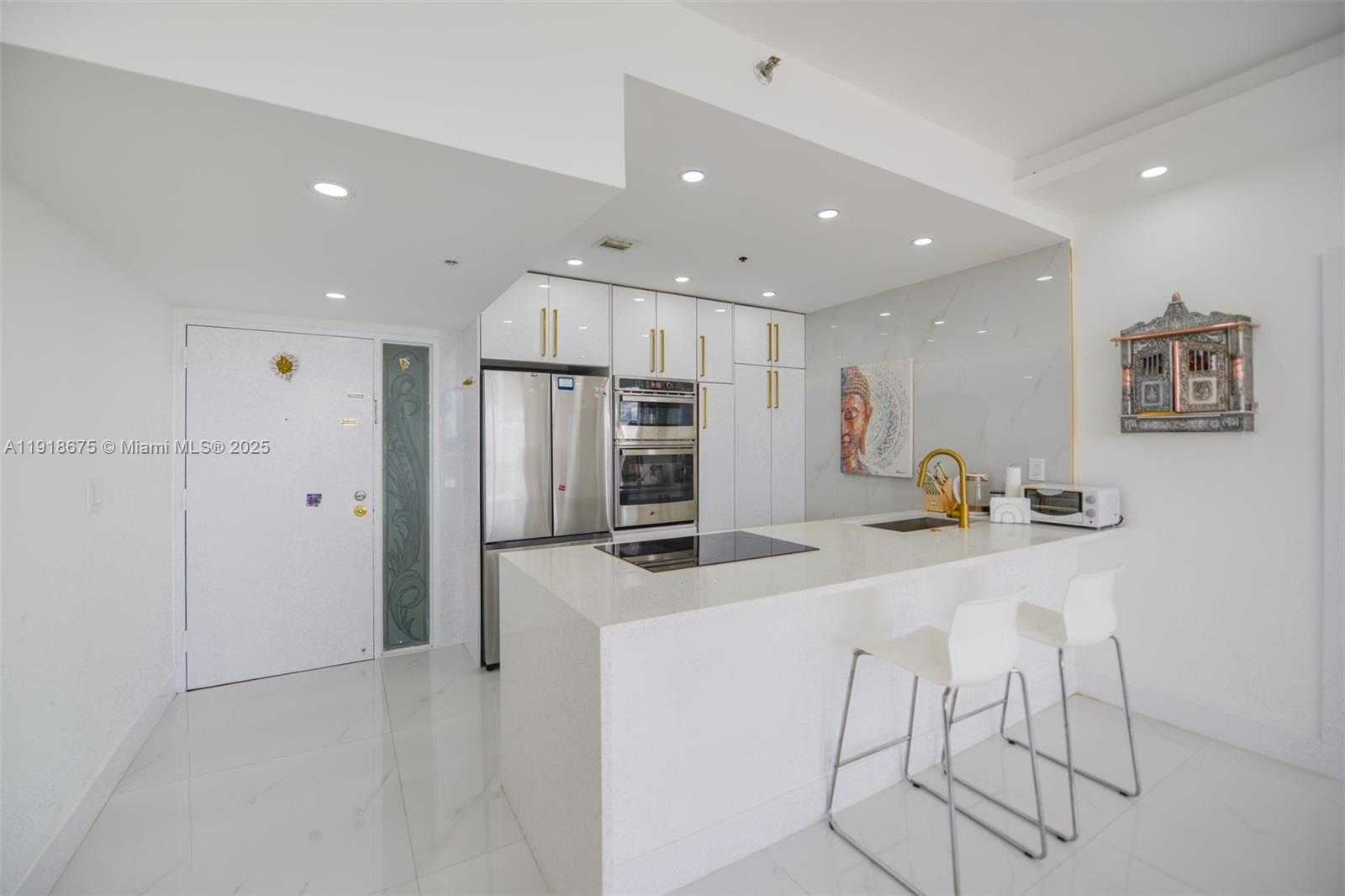 Small Image of 7601 EAST TREASURE DR #PH103, North Bay Village Number 5