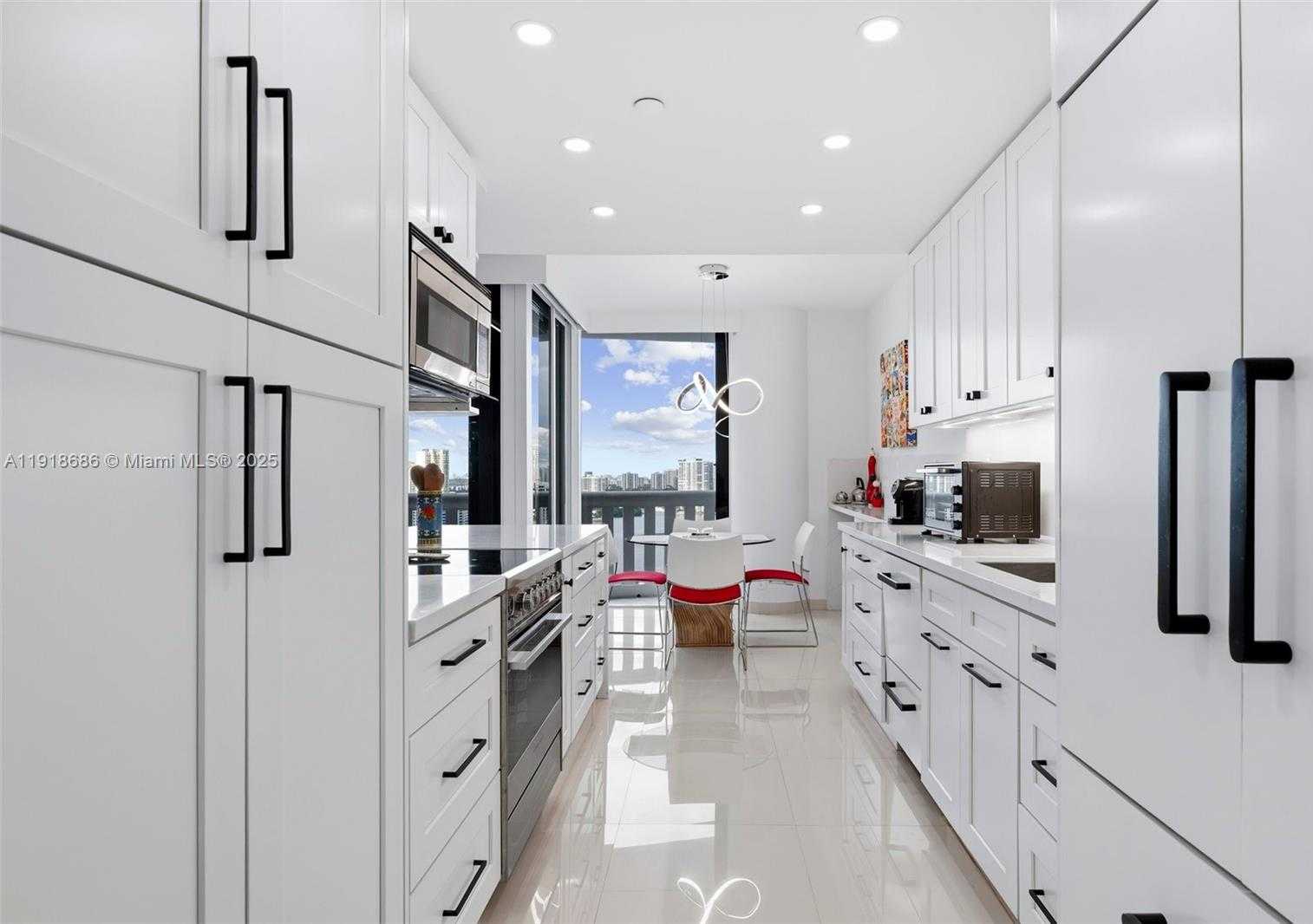 Small Image of 3000 ISLAND BLVD #2404, Aventura Number 10