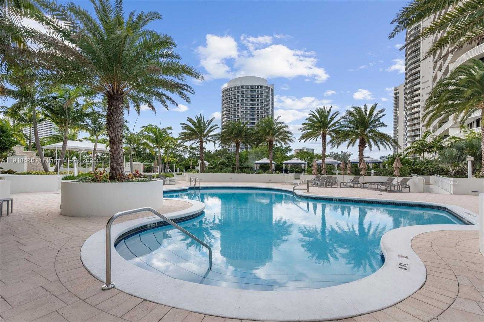 Small Image of 3000 ISLAND BLVD #2404, Aventura Number 28