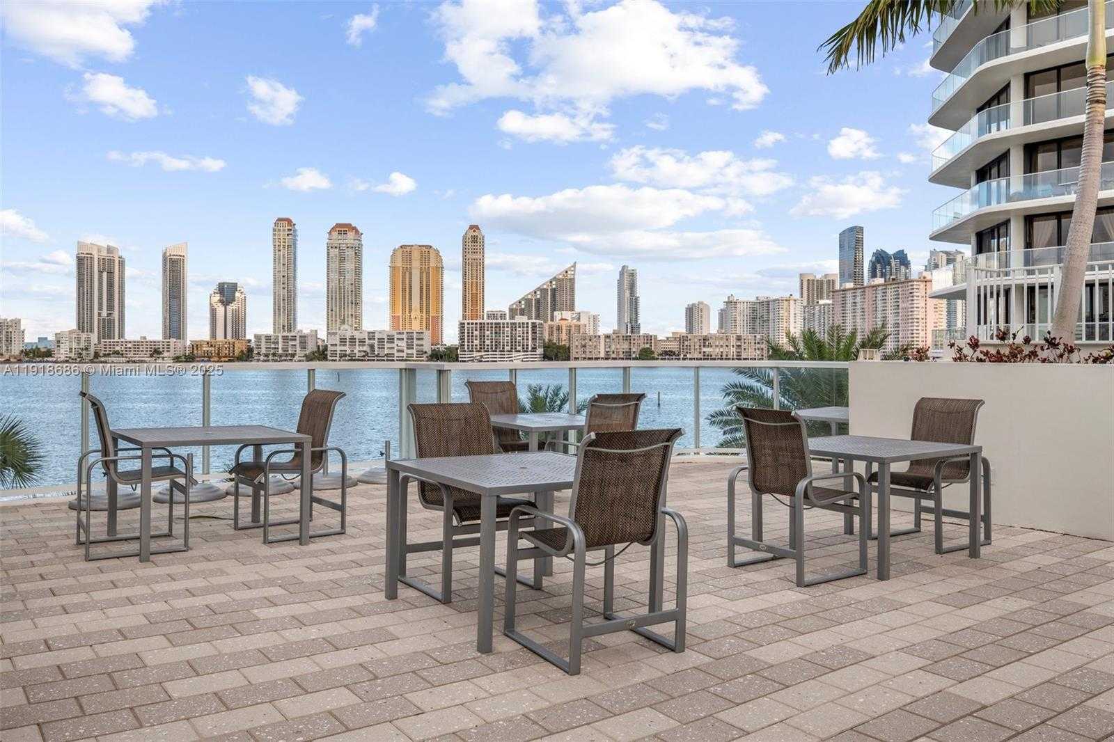 Small Image of 3000 ISLAND BLVD #2404, Aventura Number 30