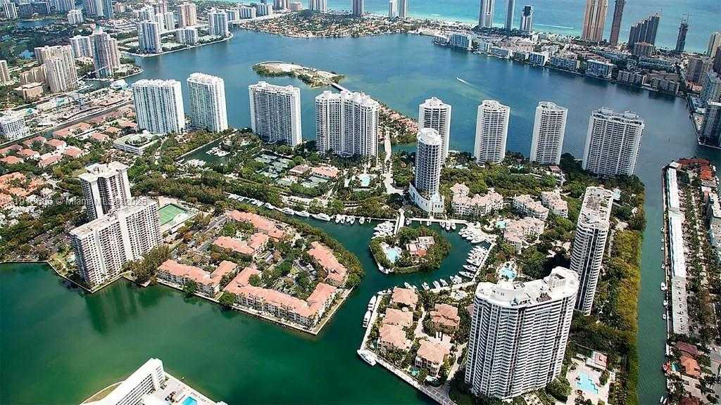 Small Image of 3000 ISLAND BLVD #2404, Aventura Number 47