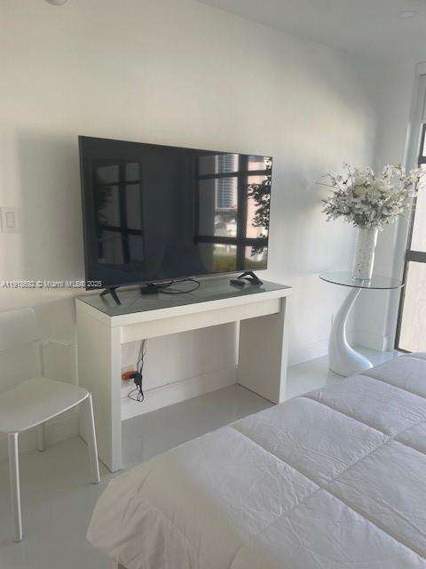 Small Image of 16909 NORTH BAY RD #805, Sunny Isles Beach Number 12