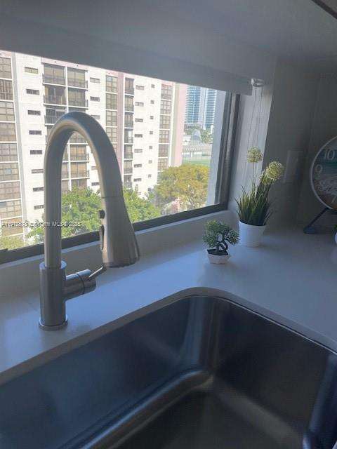 Small Image of 16909 NORTH BAY RD #805, Sunny Isles Beach Number 16