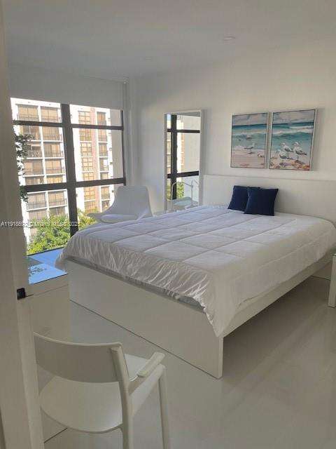 Small Image of 16909 NORTH BAY RD #805, Sunny Isles Beach Number 26