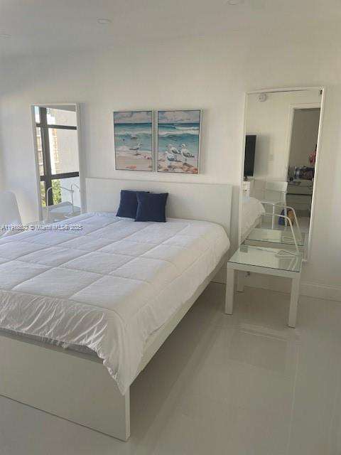 Small Image of 16909 NORTH BAY RD #805, Sunny Isles Beach Number 3