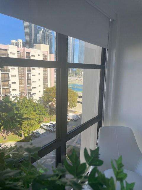 Small Image of 16909 NORTH BAY RD #805, Sunny Isles Beach Number 7