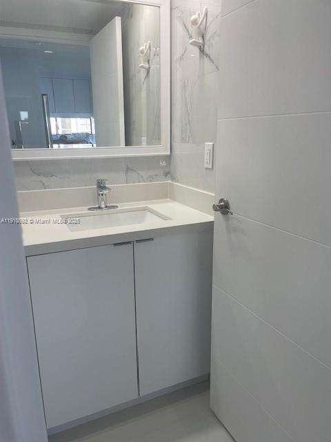 Small Image of 16909 NORTH BAY RD #805, Sunny Isles Beach Number 9