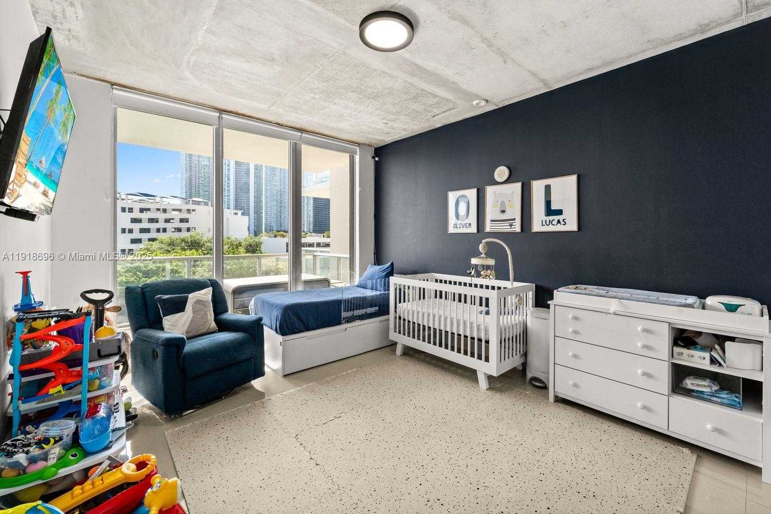 Small Image of 3470 EAST COAST AVE #H0402, Miami Number 7