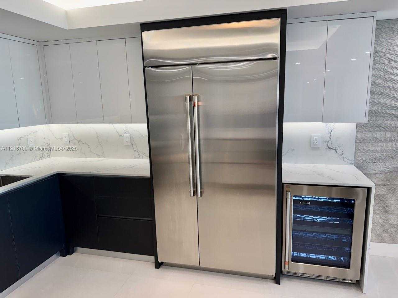 Small Image of 900 BAY DR #524, Miami Beach Number 13