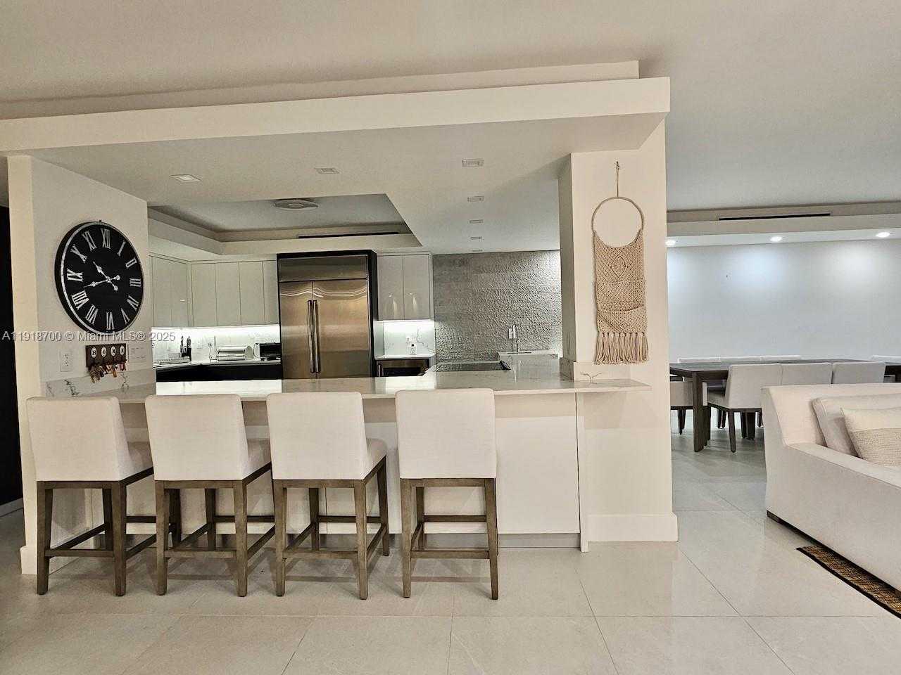 Small Image of 900 BAY DR #524, Miami Beach Number 18