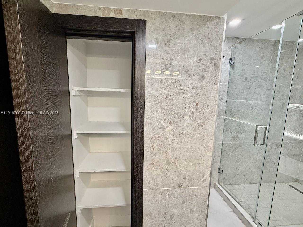 Small Image of 900 BAY DR #524, Miami Beach Number 32