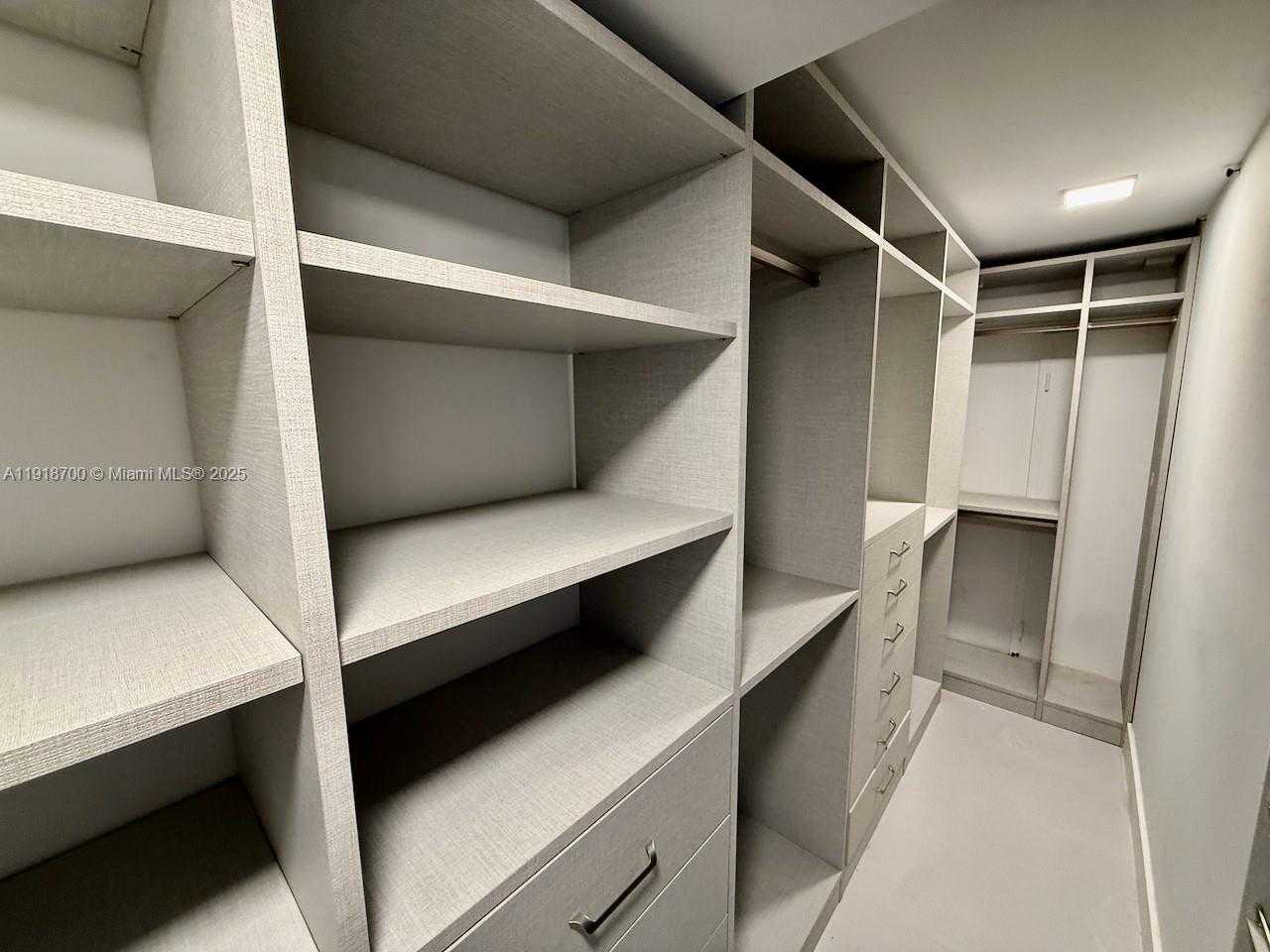 Small Image of 900 BAY DR #524, Miami Beach Number 36