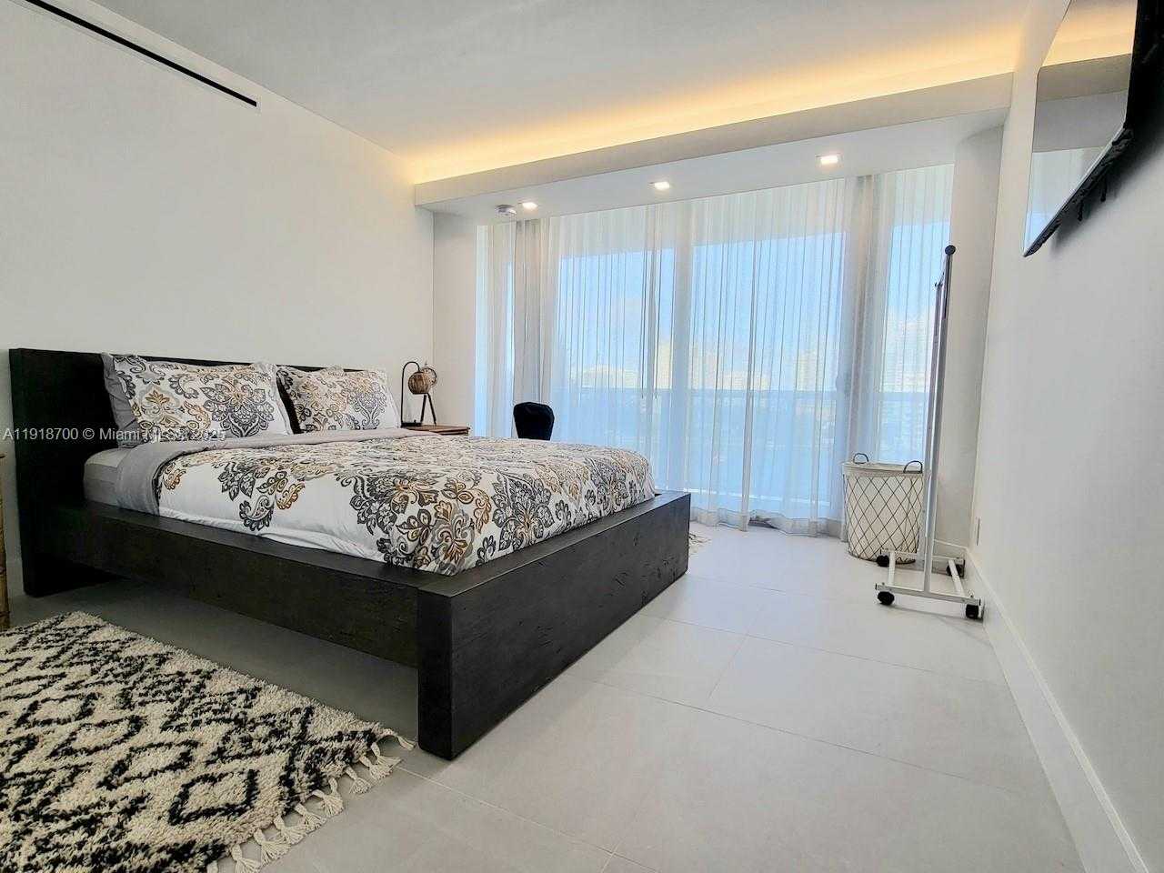 Small Image of 900 BAY DR #524, Miami Beach Number 38