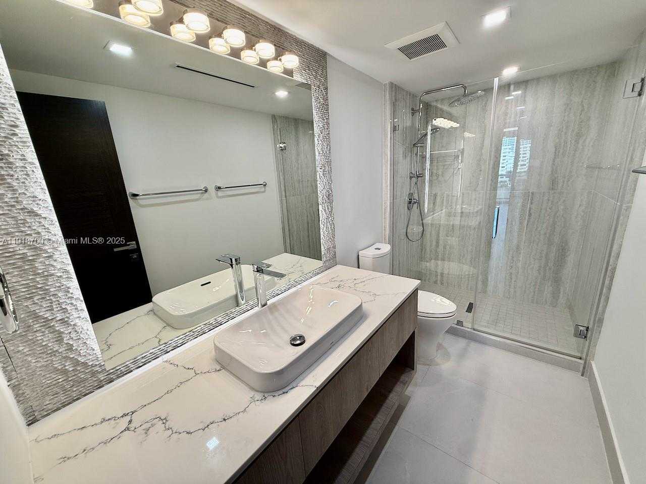 Small Image of 900 BAY DR #524, Miami Beach Number 40