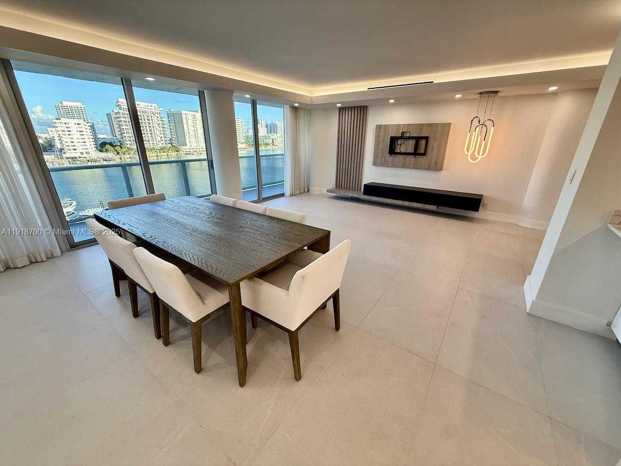 Small Image of 900 BAY DR #524, Miami Beach Number 8