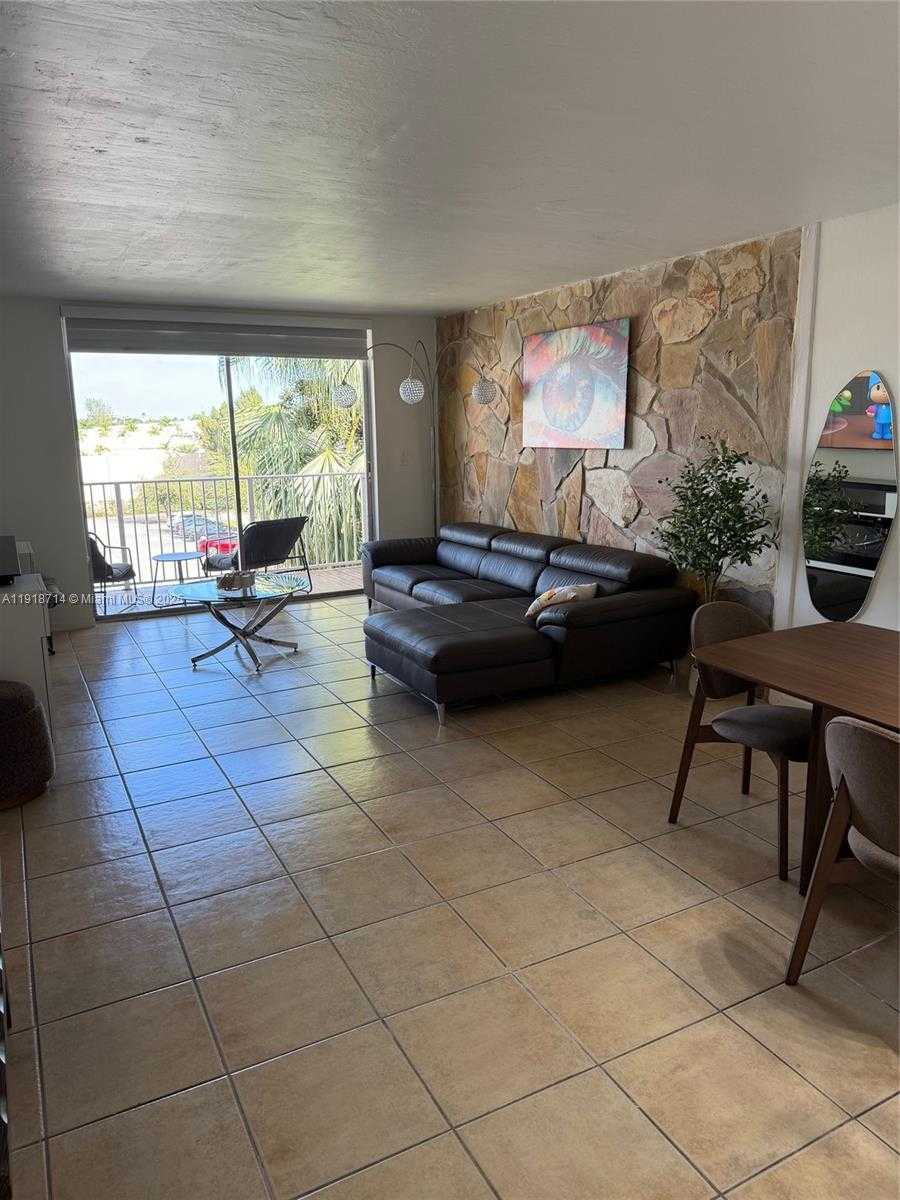 Small Image of 8411 NORTH WEST 8TH ST #405, Miami Number 7