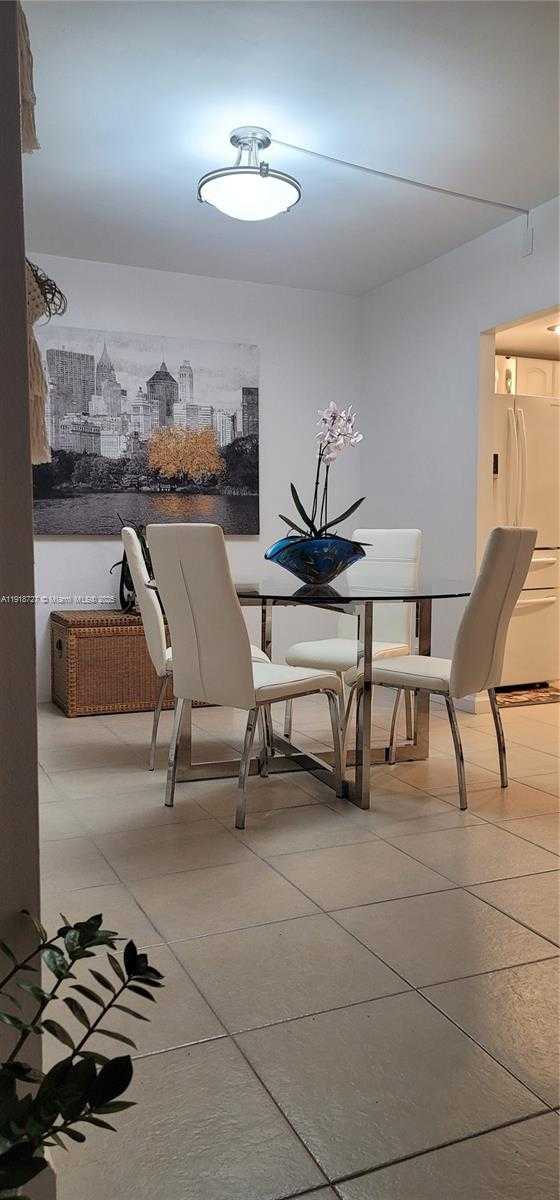 Imagen de Pequeño Objeto