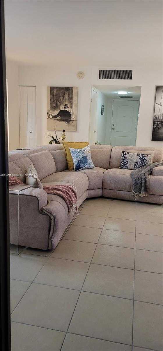 Imagen de Pequeño Objeto