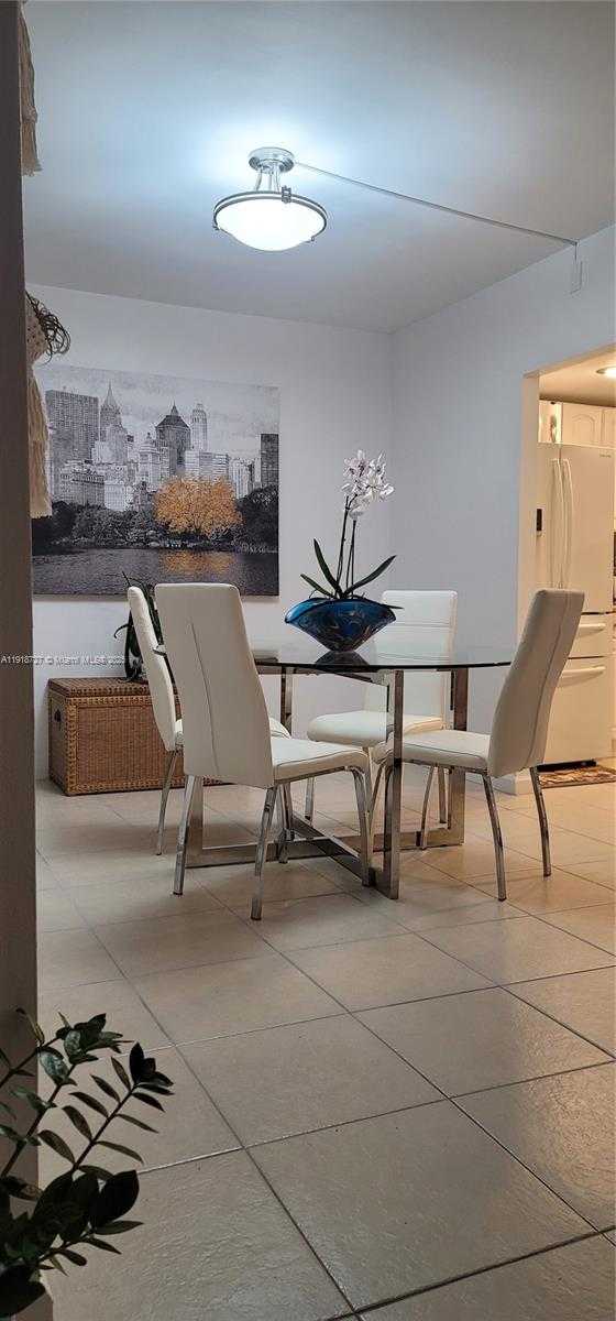 Imagen de Pequeño Objeto