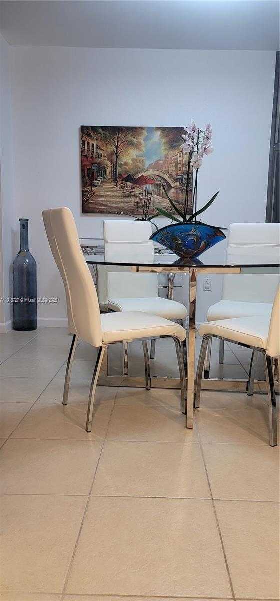 Imagen de Pequeño Objeto