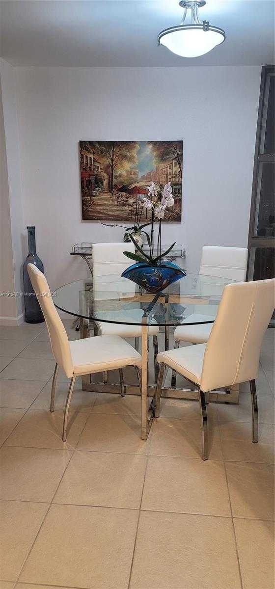 Imagen de Pequeño Objeto