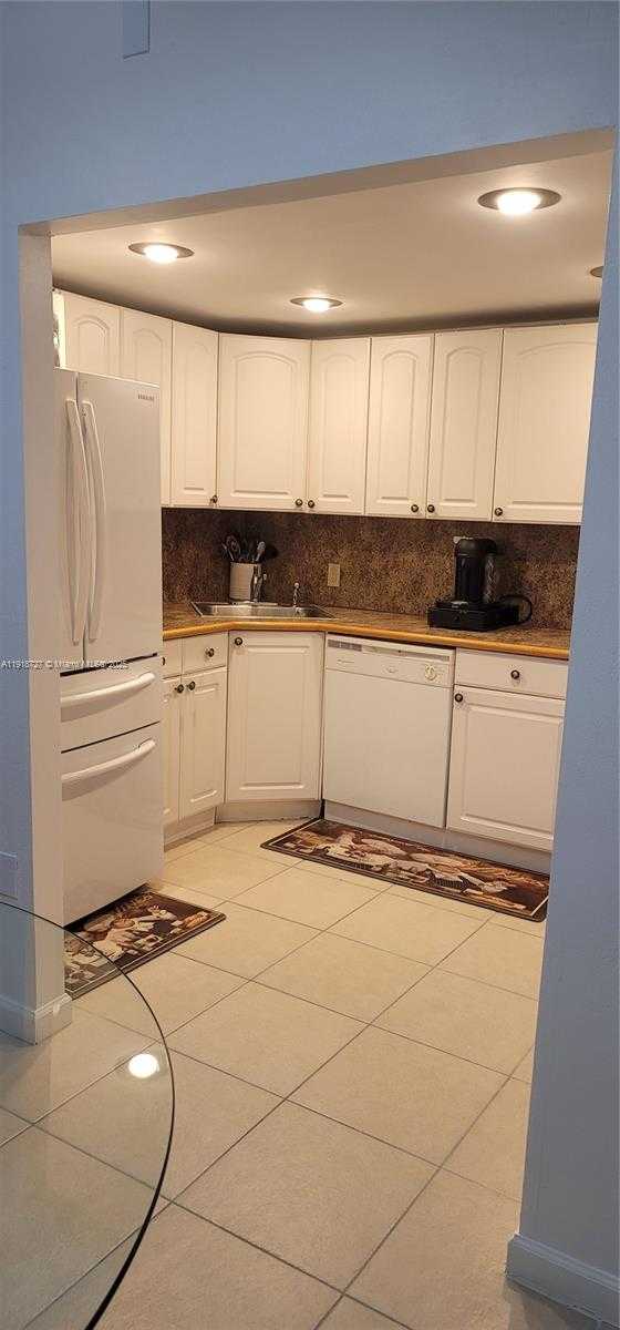 Imagen de Pequeño Objeto